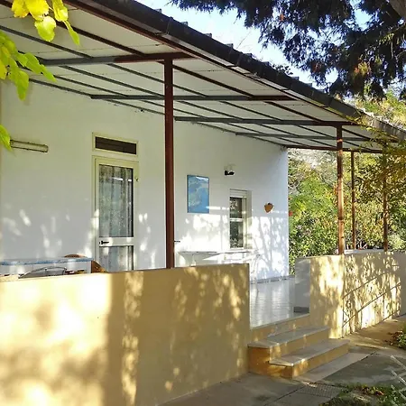 Home, Apartmán